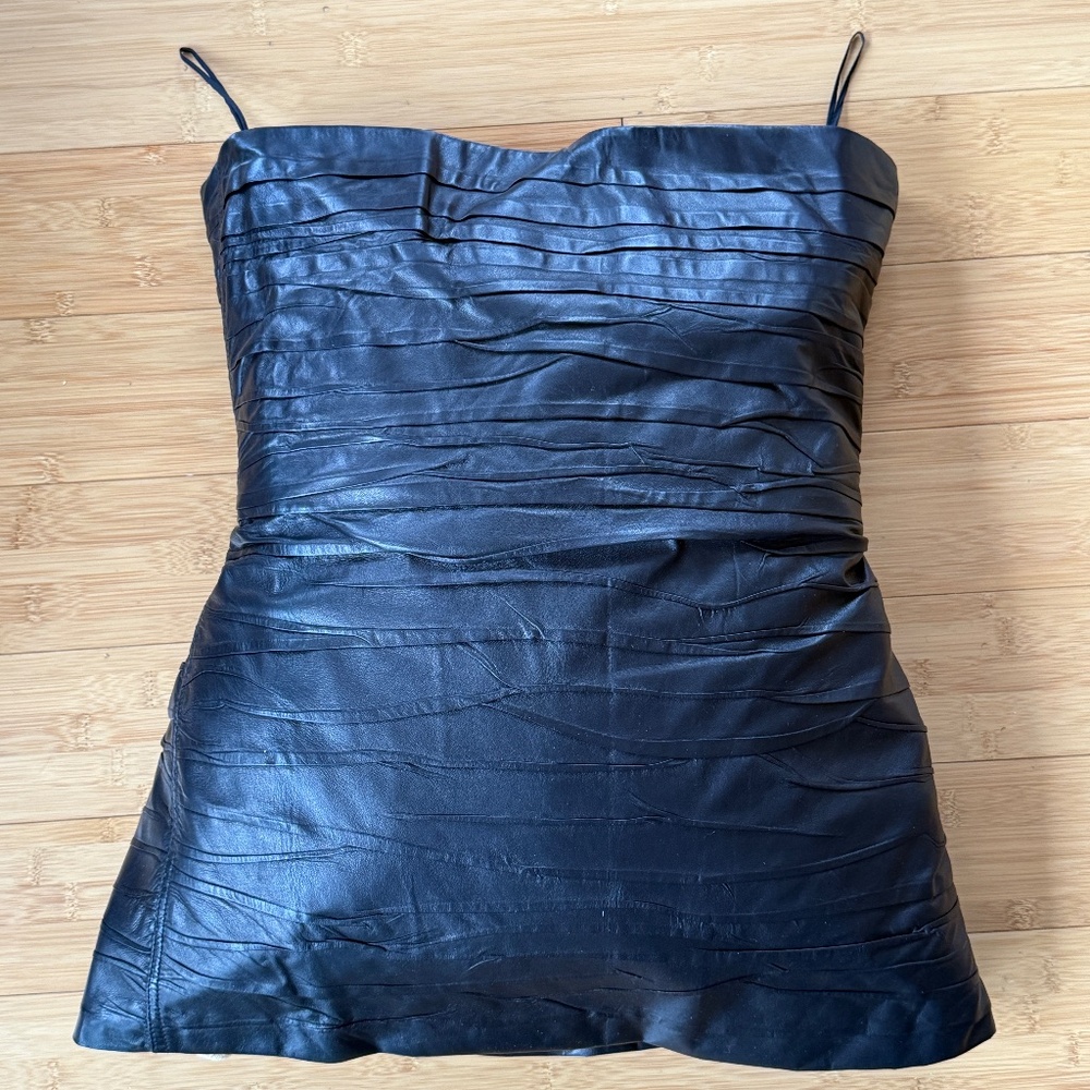 MIUMIU Strapless lambskin black boostier in size 44(euro) 8US